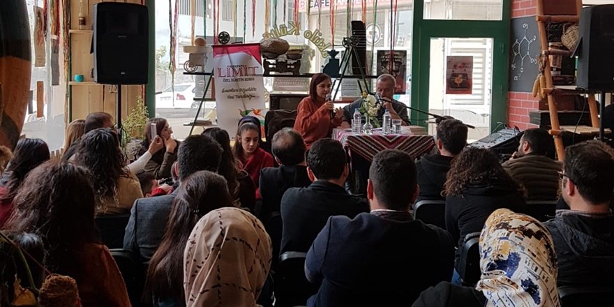 Şair Şükrü Erbaş  Kızıltepe'de okurlarıyla  buluştu