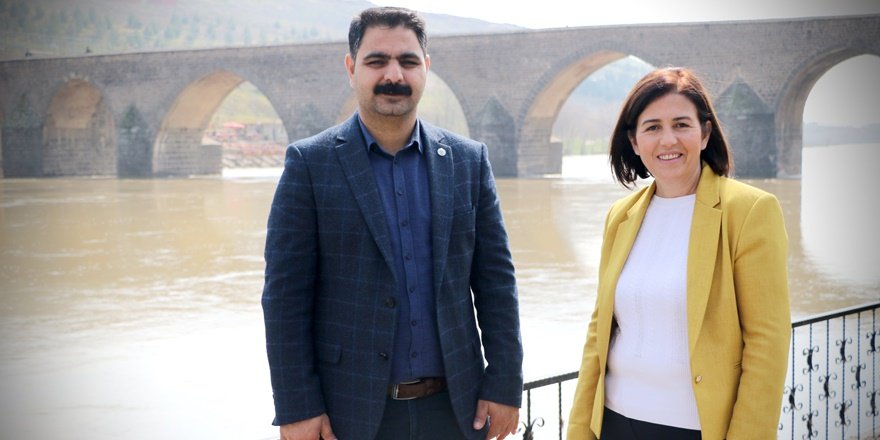 Sur Belediyesi eşbaşkanları Erzurum’a sevk edildi