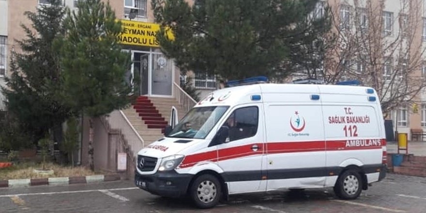 Ergani'de zehirlenme şüphesi