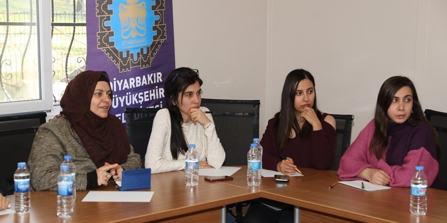 Büyükşehir’den  'Çocuk odaklı belediyecilik' ve 'stratejik planlama' eğitimi