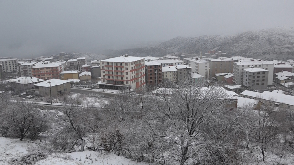 Diyarbakır'da eğitime kar engeli