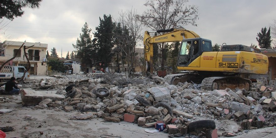 Şanlıurfa’da iş yerlerinin yıkımına başlandı