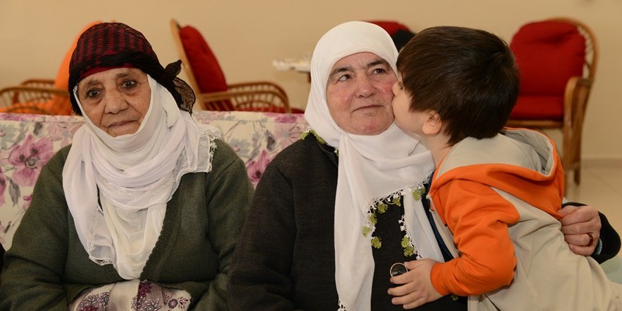 Diyarbakır Büyükşehir’de çocuklarla yaşlılar buluştu