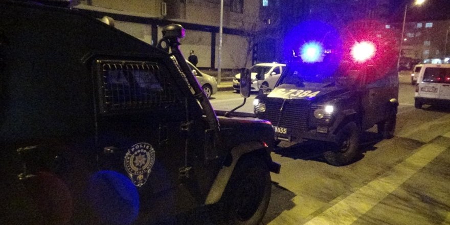 VİDEO - Diyarbakır'da madde bağımlısı eşini bıçaklayarak öldürdü