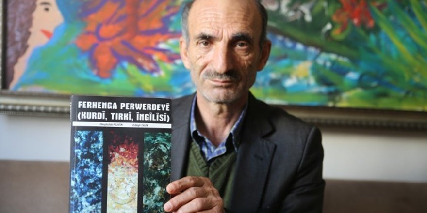 Batmanlı eğitmenlerden 3 dilli sözlük