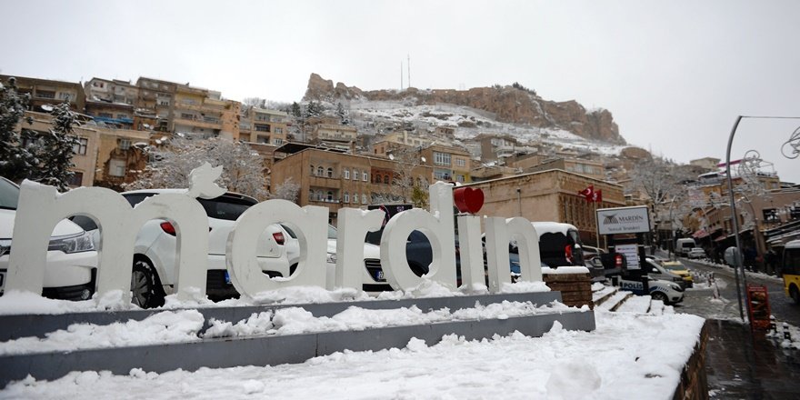Mardin kar altında