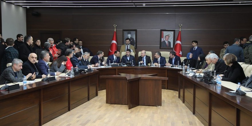 Soylu: Depremde 22 kişi hayatını kaybetti