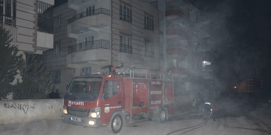 Şanlıurfa'da yangın: 9 kişi dumandan etkilendi