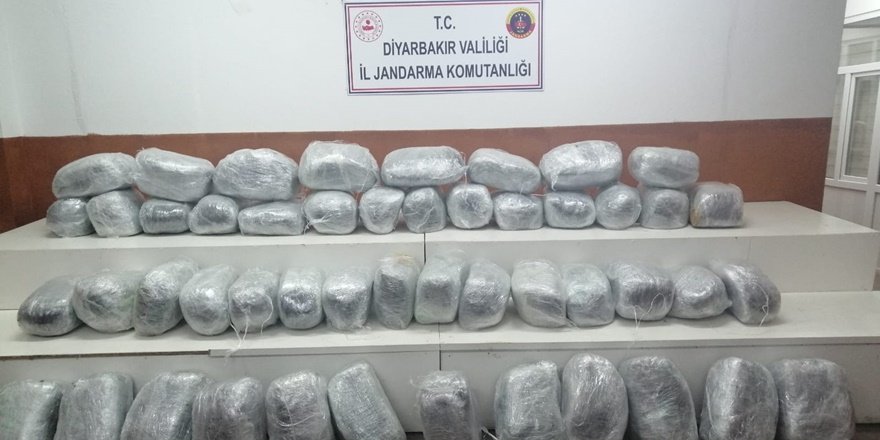 VİDEO - Diyarbakır Lice’de 250 kilo esrar yakalandı