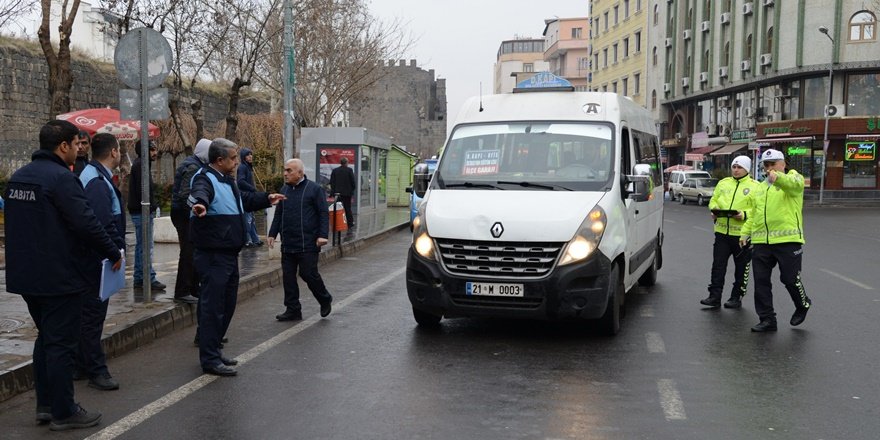 Özel halk otobüsü ve dolmuşlar denetlendi
