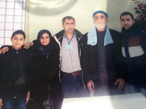 61 yaşındaki hasta tutsak yoğun bakımda