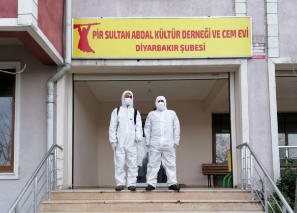 Kilise ve cemevinde dezenfekte çalışması