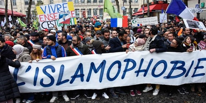 Fransa İslam tartışmaları ile sandığa gidiyor