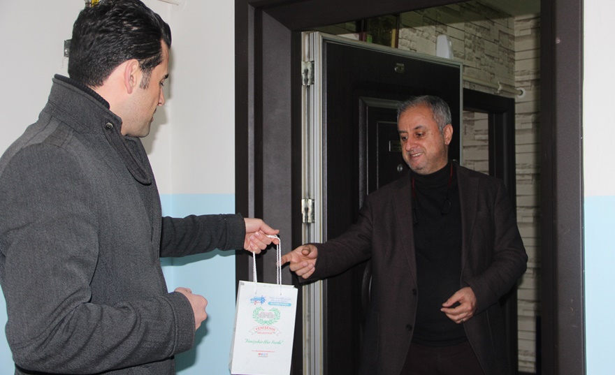 Vatandaşlara 'korona paketi' dağıtıldı