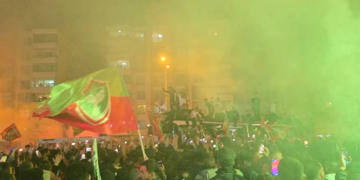 Diyarbakır’da tarihi gece: Amedspor coşkuyla karşılandı