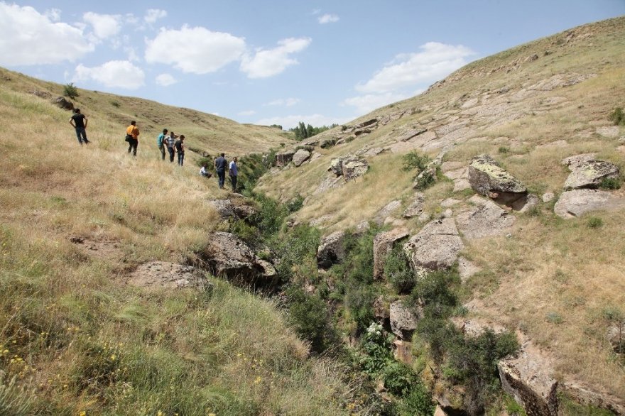 2 Yaşındaki Sami Yusuf Toprağa Verildi
