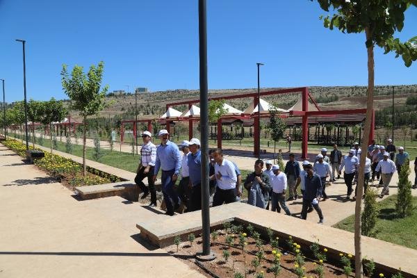 Çiftçi, Gap Vadisini İnceledi