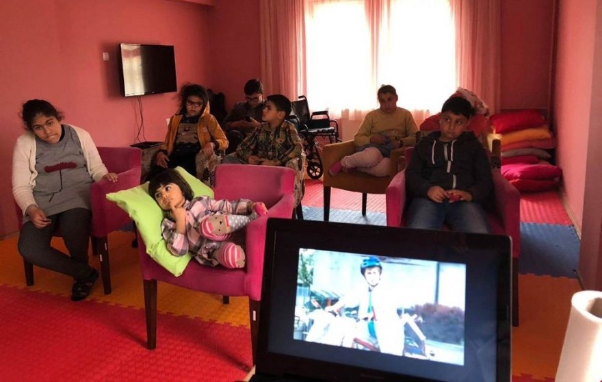 Engelli Çocuklar Engel Tanımıyor