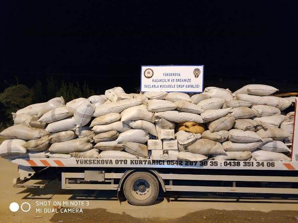 Hakkari'de Kaçak Sigara Ele Geçirildi