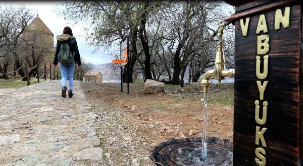 Van Gölü'ndeki Akdamar Adası İçme Suyuna Kavuştu