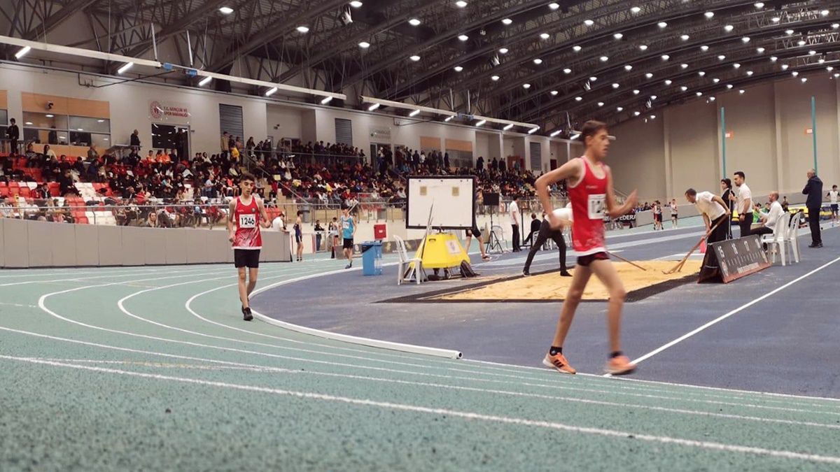 dbb-sporcularindan-atletizmde-turkiyede-derece-1-001.jpg