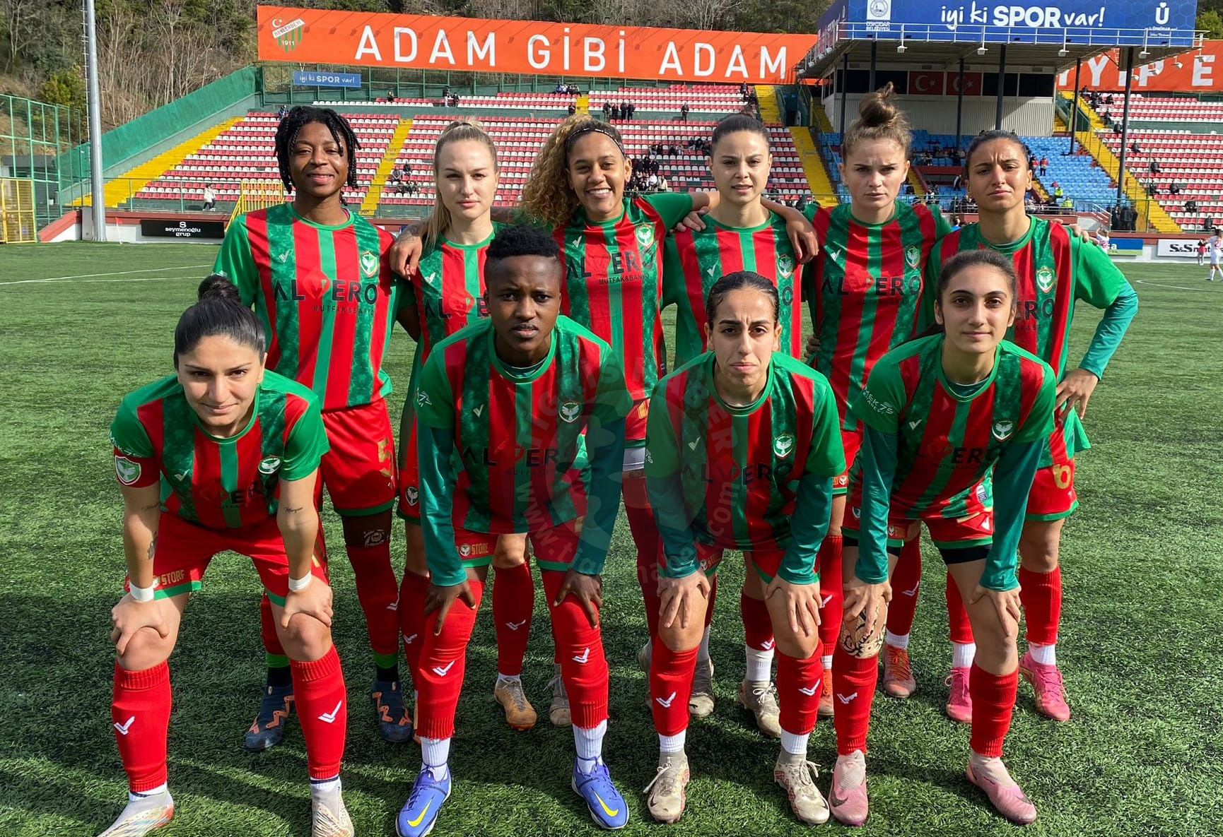 amedspor-kadin-2.jpg