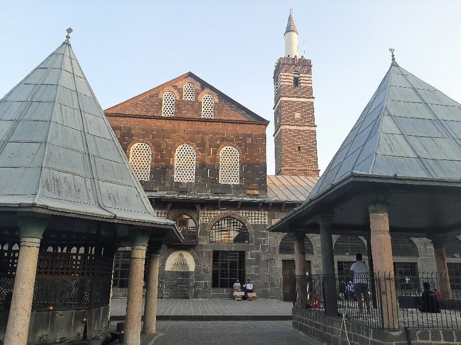 diyarbakir-ulu-camisi-001.jpg