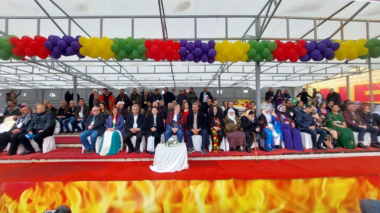 leyla-zana-newroz-alaninda-1.jpeg