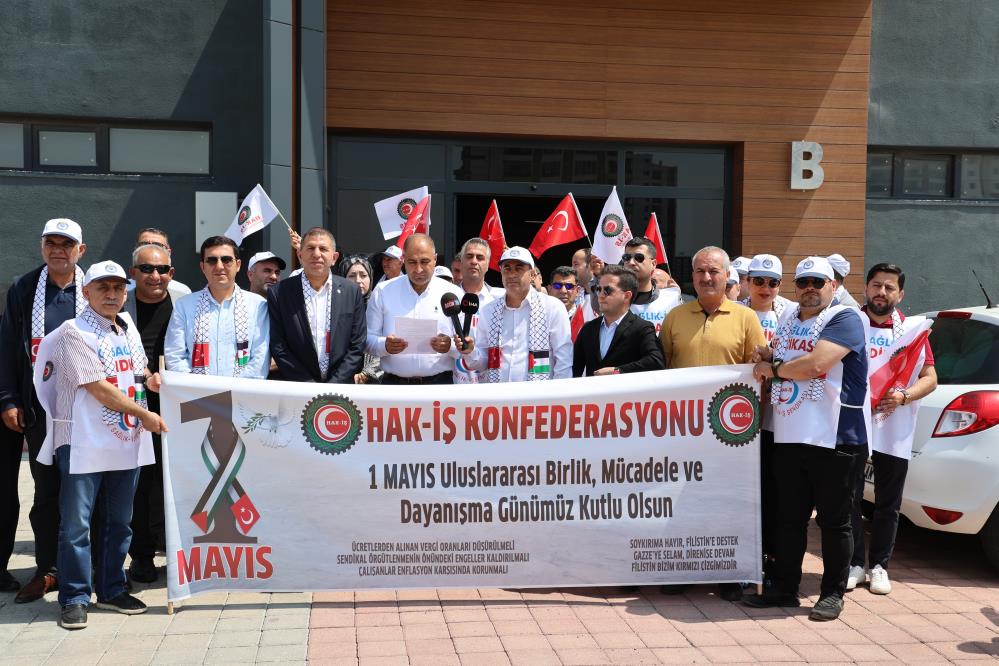 diyarbakirda-oz-saglik-sendikasi-1-mayisi-kutladi.jpg
