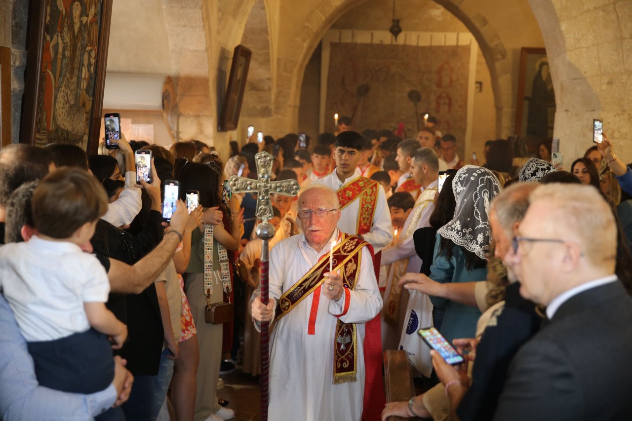 mardin-tarihi-kilesede-paskalya-toreni-1-003.jpg