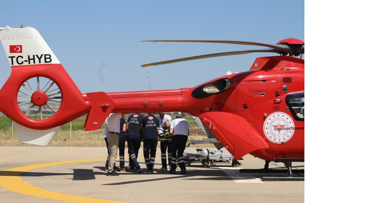 diyarbakirda-ambulans-helikopter-72-yasindaki-adam-icin-havalandi2.jpg