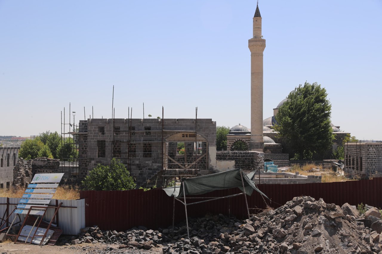 tescilli-diyarbakir-evleri-restore-edilerek-gelecege-tasiniyor-10.jpg