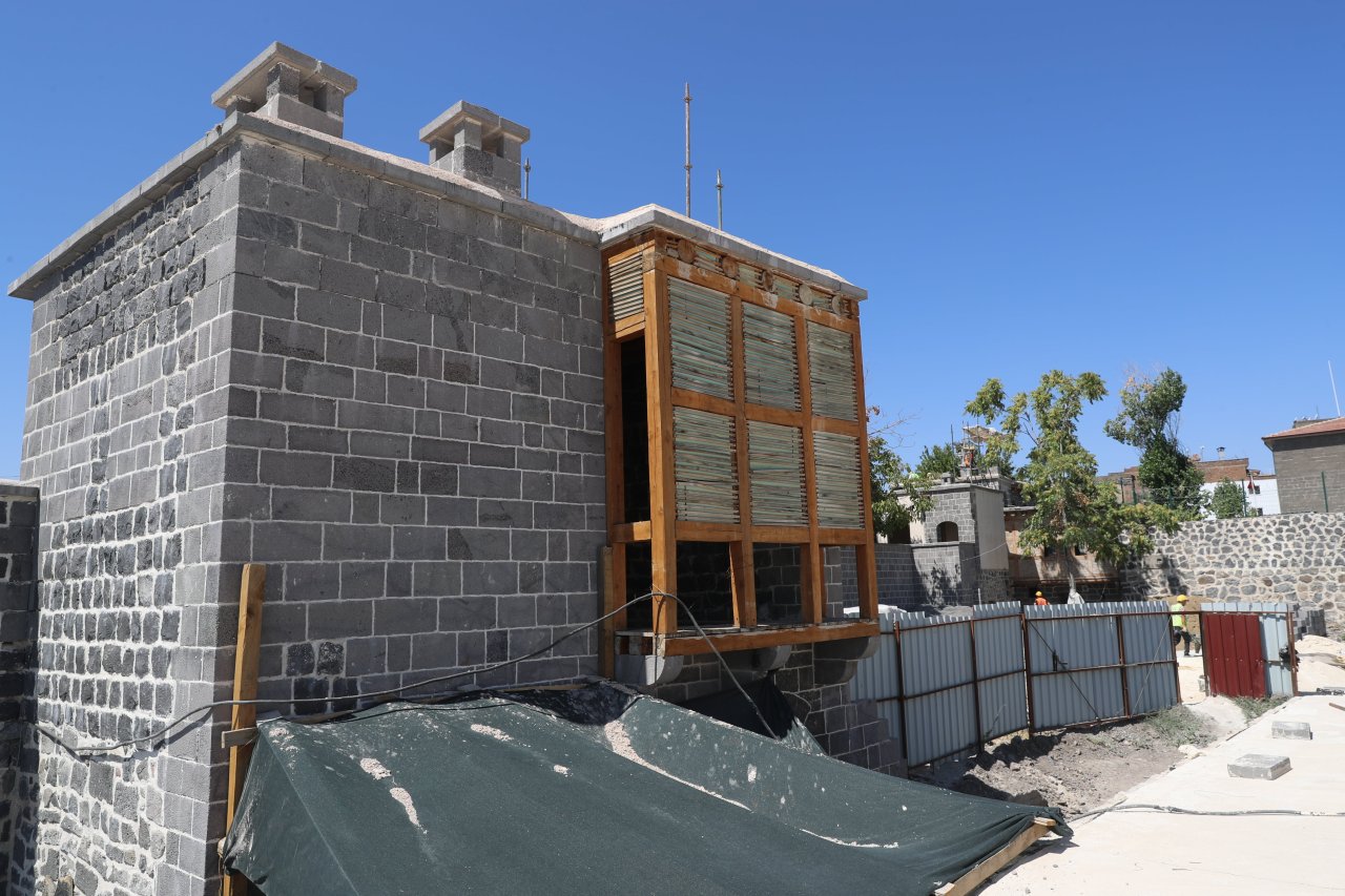 tescilli-diyarbakir-evleri-restore-edilerek-gelecege-tasiniyor-13.jpg