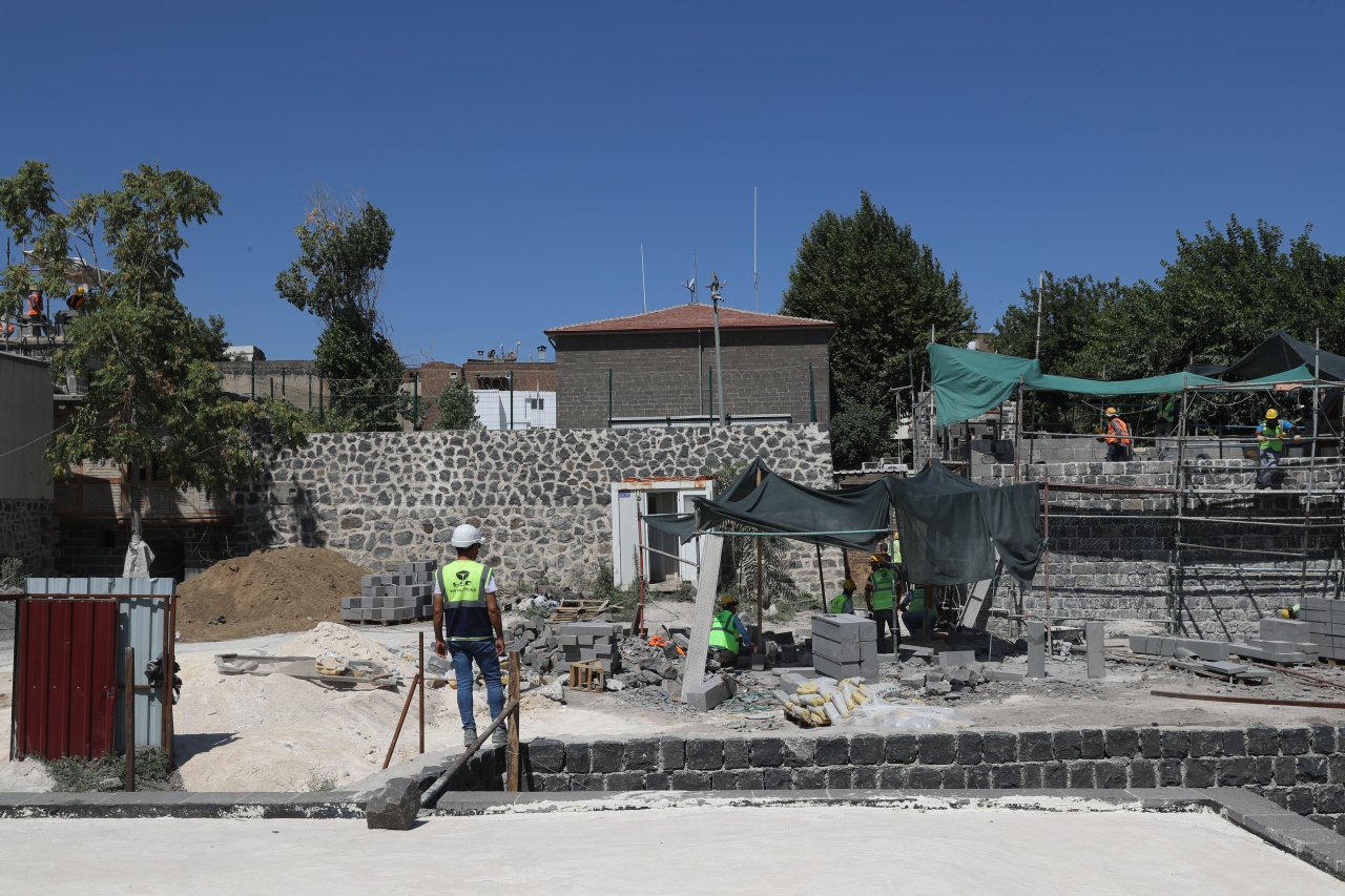 tescilli-diyarbakir-evleri-restore-edilerek-gelecege-tasiniyor-4.jpg