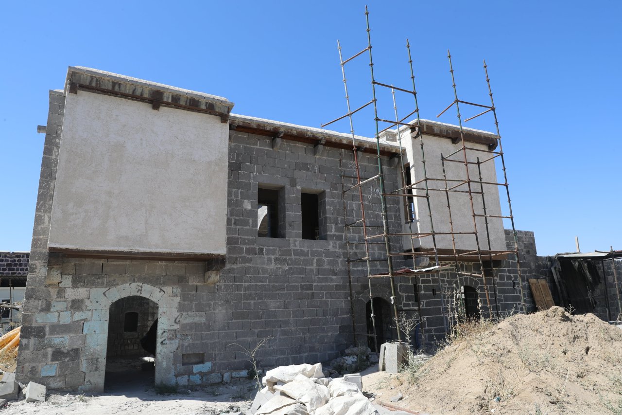 tescilli-diyarbakir-evleri-restore-edilerek-gelecege-tasiniyor-9.jpg