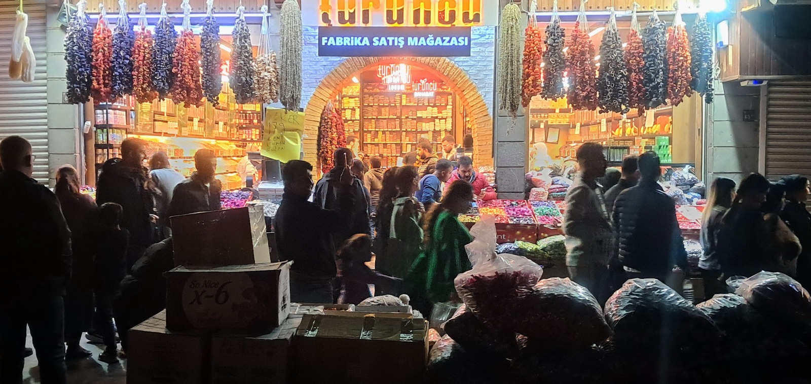 surici-kadir-gecesi-ve-alisveris-6.jpeg