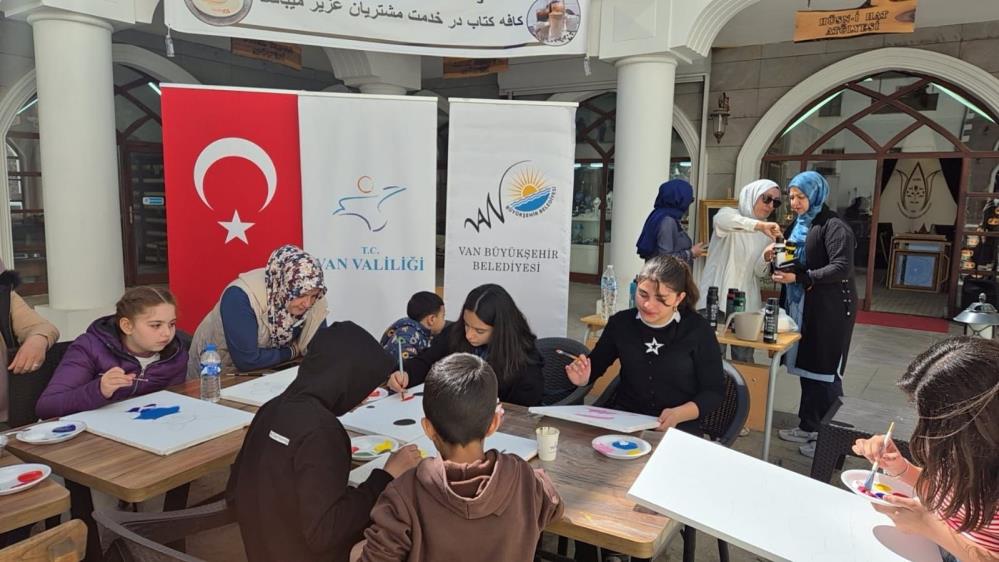 van-buyuksehir-belediyesinden-cocuklara-ve-annelerine-ozel-atolye-2.jpg