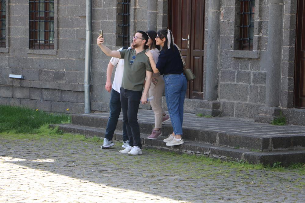 diyarbakir-muzesi-bayram-tatilinde-13-bin-ziyaretciyi-agirladi.jpg