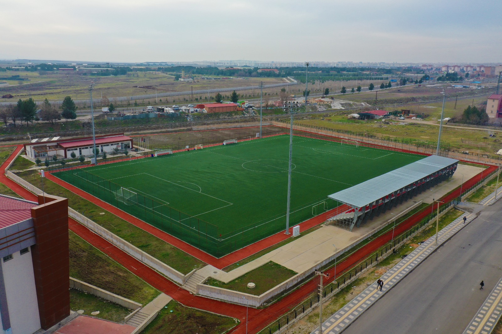 diyarbakirda-atil-spor-tesisleri-yenilenme-mujdesi-3.jpg