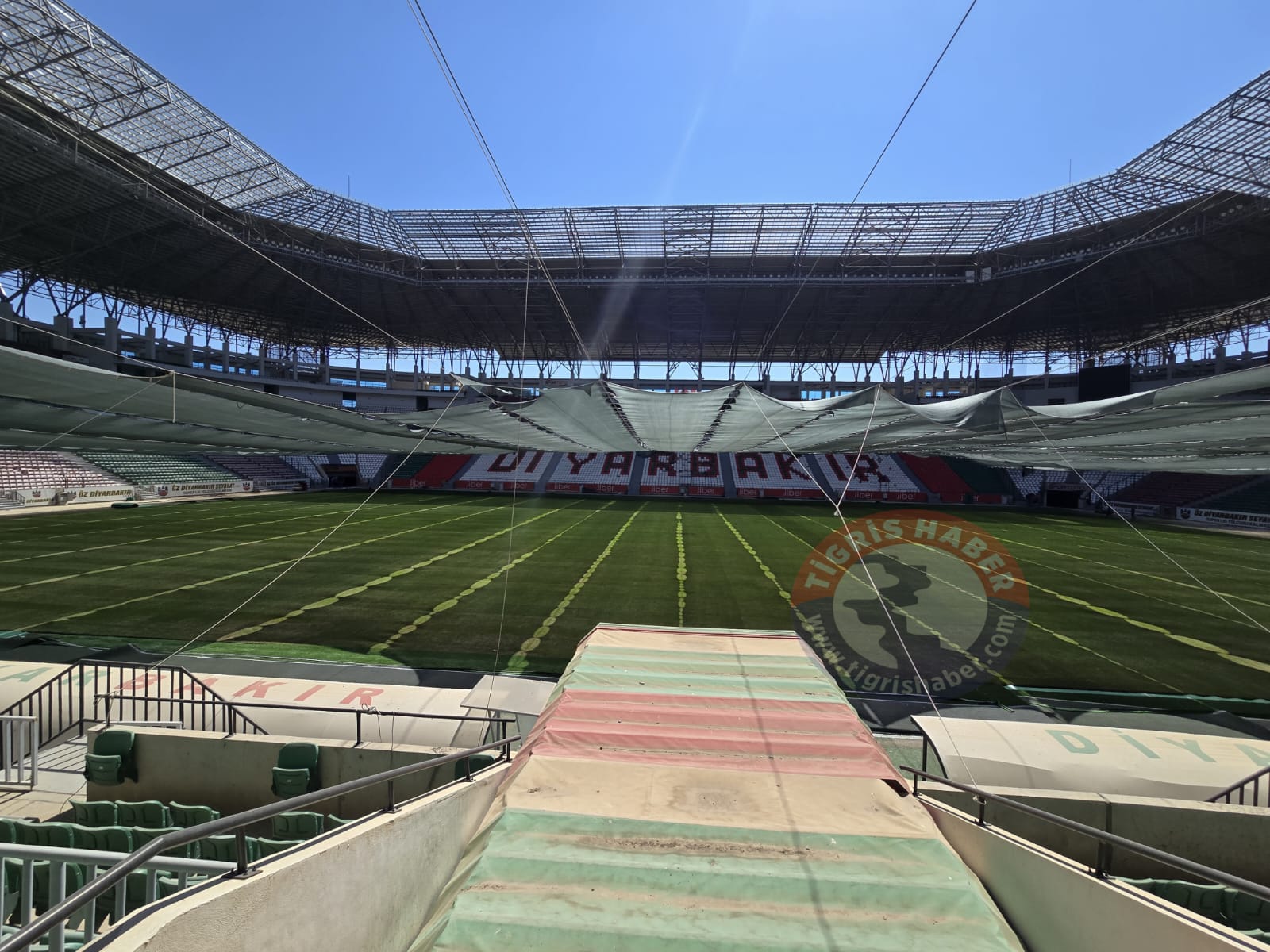 diyarbakir-stadyum-zemini-6.jpeg