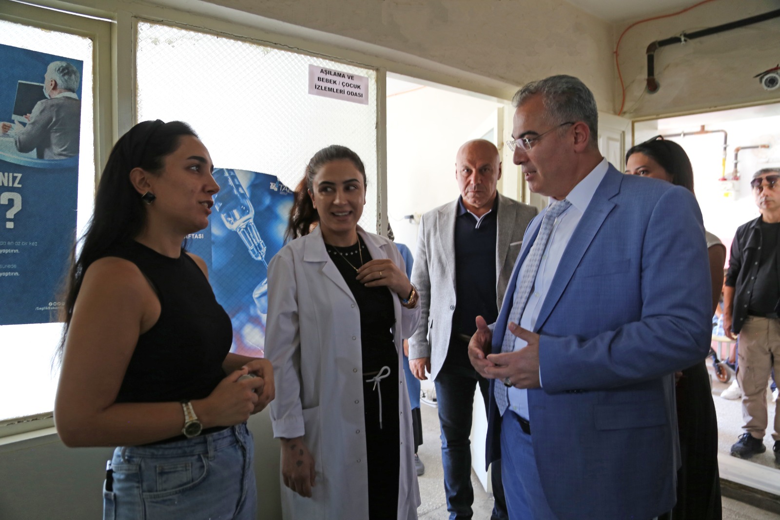 aa-20250721-38621340-38621339-diyarbakir-il-saglik-muduru-asilturk-yenisehir-ve-kayapinar-ilcelerindeki-saglik-kuruluslarini-ziyaret-etti.jpg