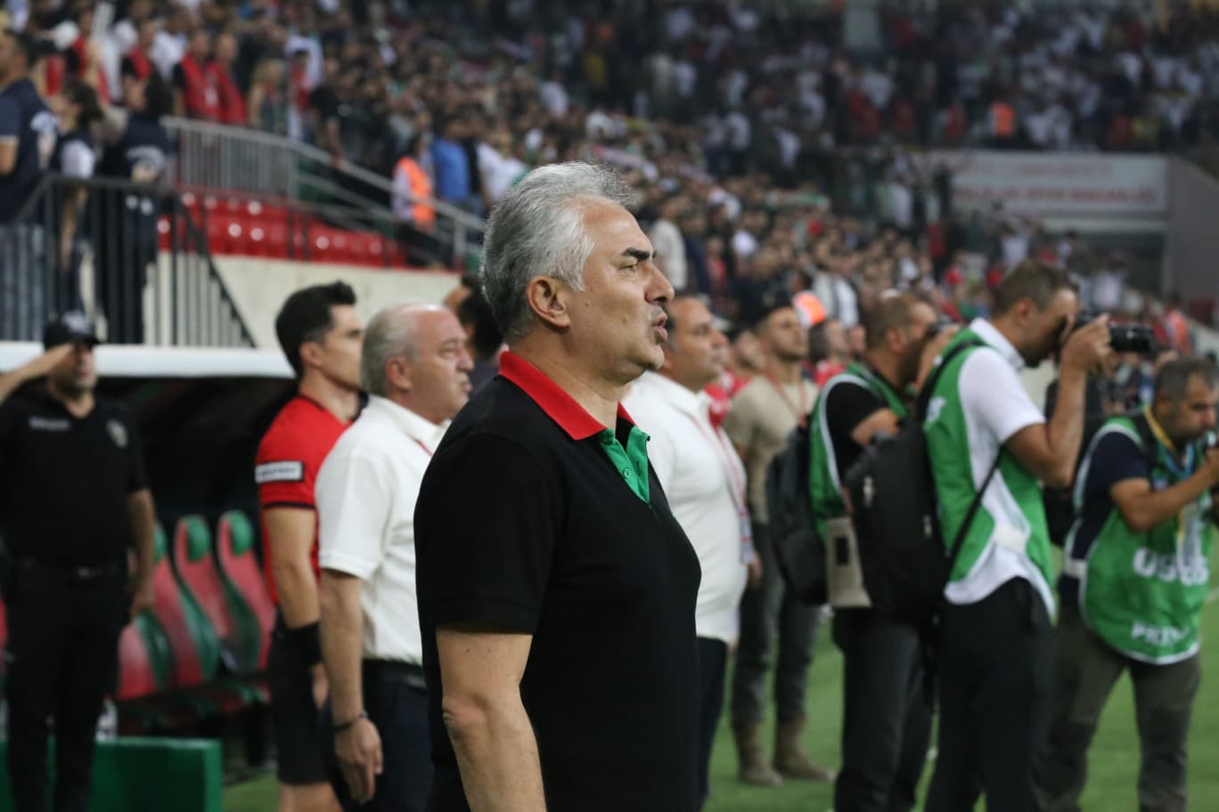 amedspor-teknik-direktoru-altiparmakin-kayinpederi-acil-ameliyata-alindi-1.jpg