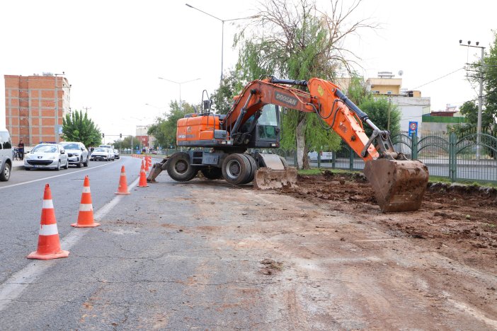 kentin-girislerindeki-yenileme-calismasi-mardin-yolunda-basladi-1.jpeg