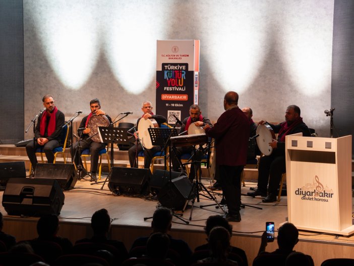 diyarbakir-kultur-yolu-festivali-devam-ediyor-3.jpg