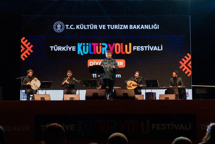 diyarbakir-kultur-yolu-festivali-devam-ediyor-1.jpg