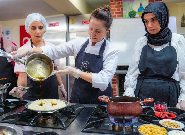 aa-20251025-39514563-39514555-egitim-moduluyle-diyarbakir-mutfagi-turkiyeye-acildi-min.jpg