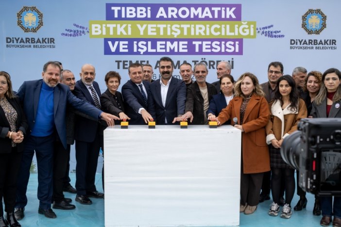 tibbi-aromatik-bitki-yetistiriciligi-ve-isleme-tesisinin-temeli-atildi-5.jpg
