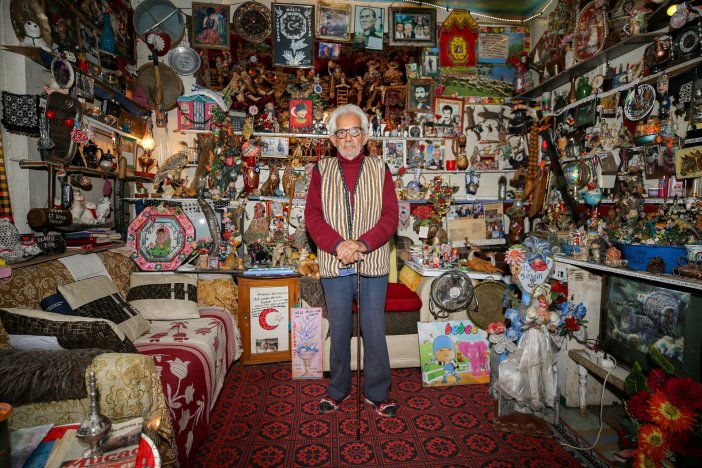 60-yillik-hediyelikleri-bir-odaya-sigdirdi-2.jpg
