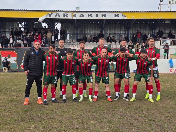 diyarbakirspor-maci-oncesi-leyla-zana-onurumuz-tezahuratlari-1.jpeg