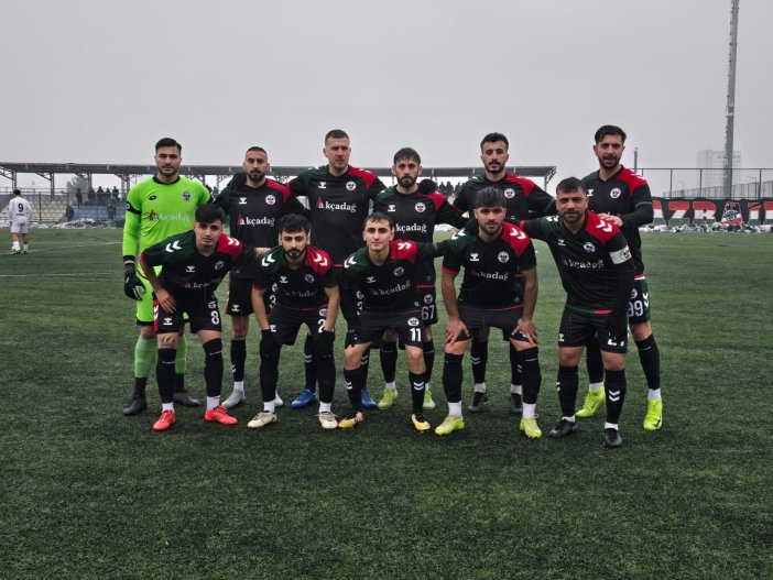 diyarbakirspor-ilk-yariyi-2-0-yenik-kapatti-2.jpeg